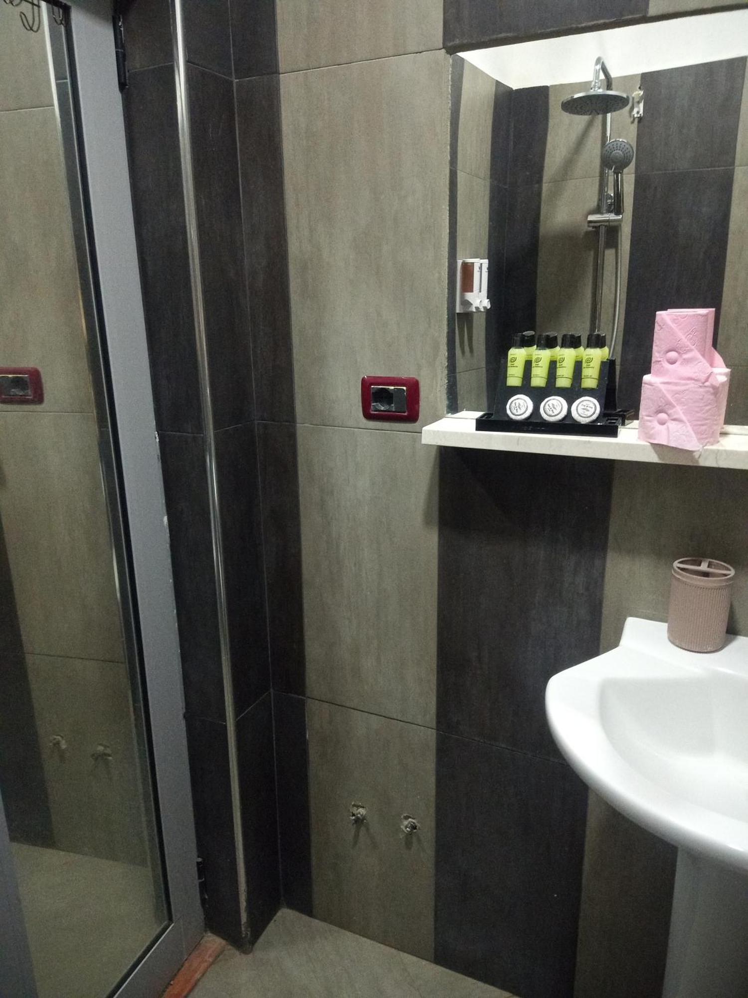 Prince Hotel Fier
