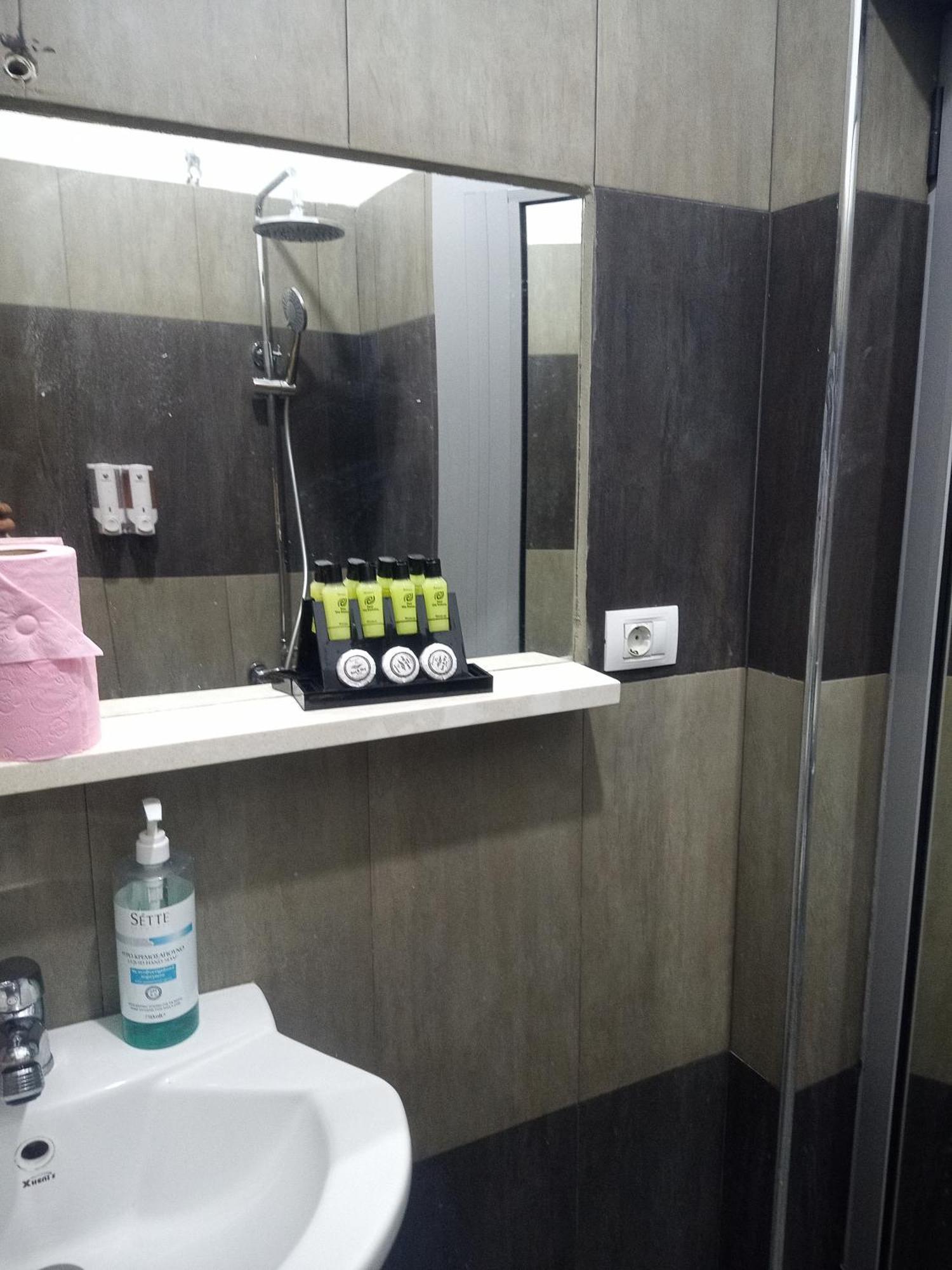 Hotel Prince Hotel Fier 3*